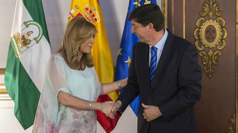 Boletines RNE - Juan Manuel Moreno augura una legislatura corta en Andalucía - Escuchar ahora