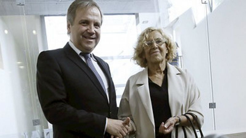 Boletines RNE - El PSOE apoyará a Carmena sin participar en el gobierno - Escuchar ahora