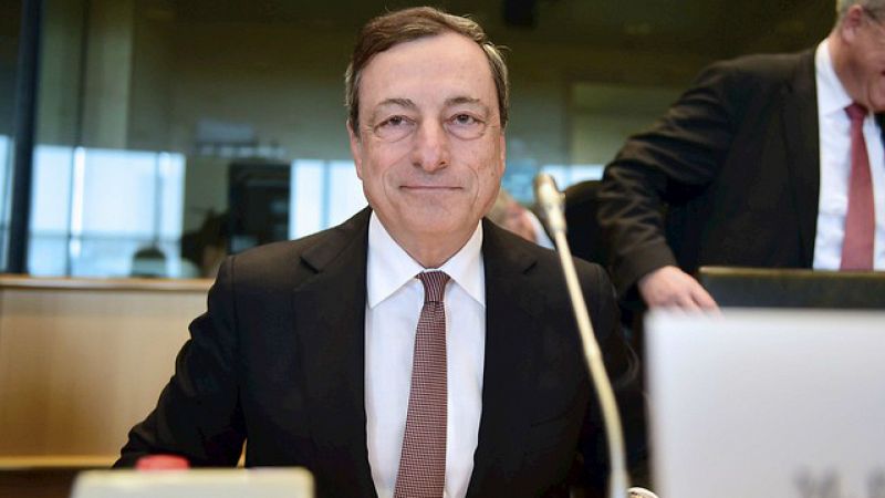 Boletines RNE - La compra de deuda pública del BCE se ajusta al derecho comunitario - Escuchar ahora
