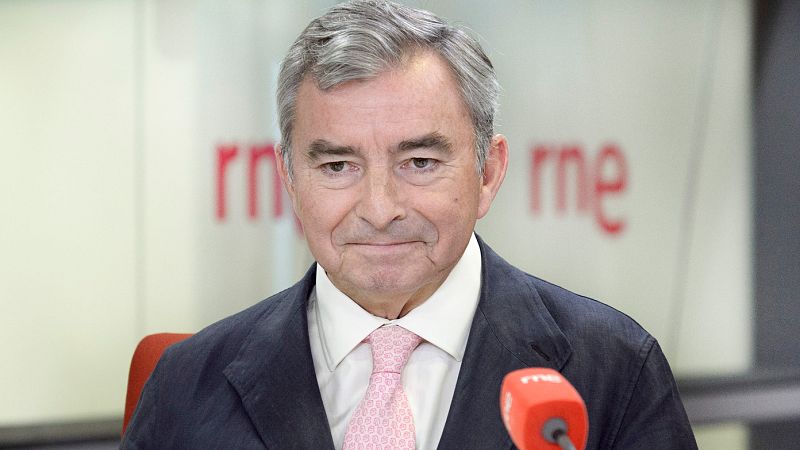 Las mañanas de RNE - Javier Vega de Seoane: "Que Grecia se quedara en el euro incumpliendo las normas también sería un desastre" - Escuchar ahora