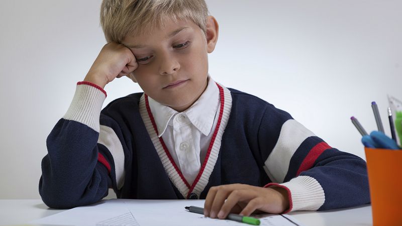 El canto del grillo - Cómo sobrevivir al suspenso de tus hijos - Escuchar ahora