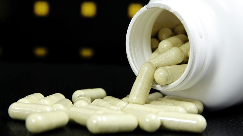 ¿Cuántos días de trabajo son necesarios para comprar medicinas en países en desarrollo? - Escuchar ahora