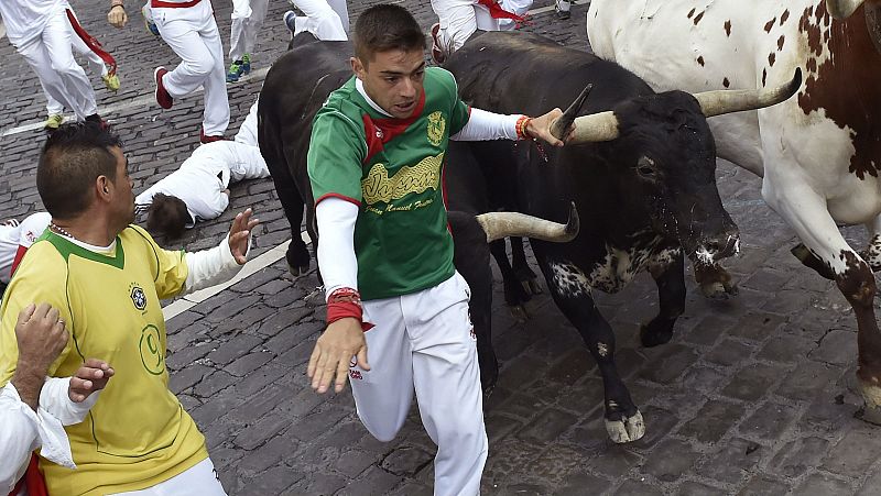  Primer encierro de los Sanfermines 2015 - Escuchar ahora 