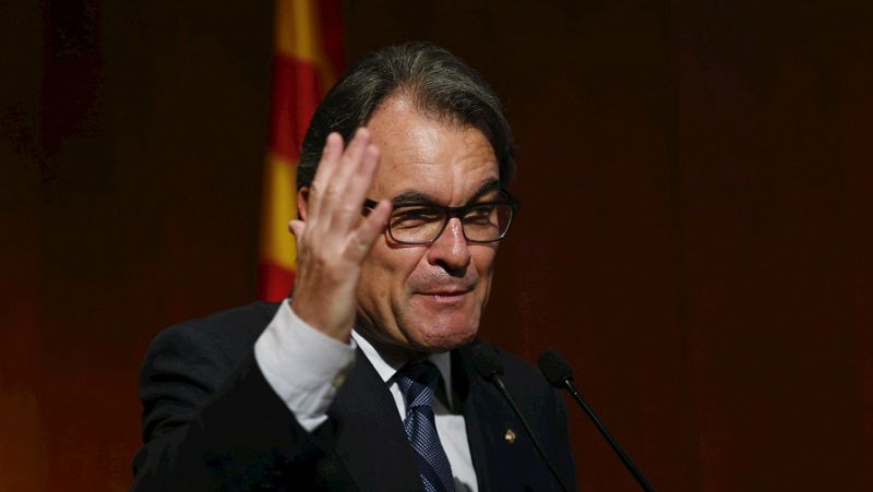 Las mañanas de RNE - Artur Mas presenta su modelo de agencia tributaria para Cataluña - Escuchar ahora