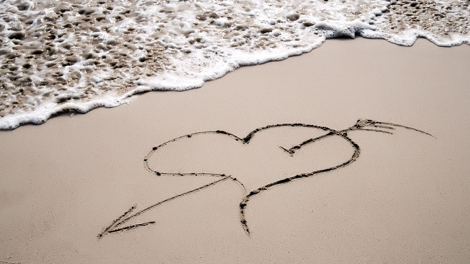 La buhardilla - El principio de lo eterno - Escuchar ahora