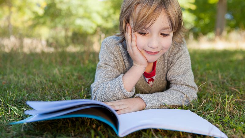 España vuelta y vuelta - Suben las ventas de libros infantiles y juveniles en España - Escuchar ahora