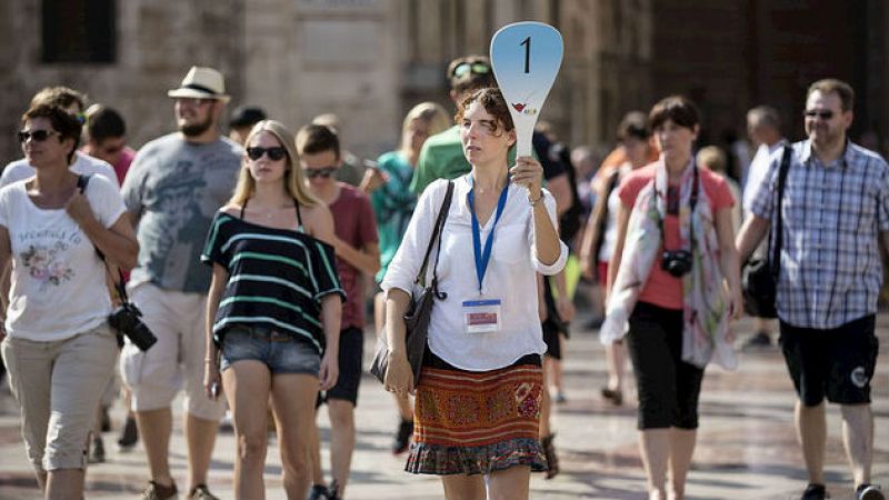 Diario de las 2 - Importante incremento del gasto de los turistas extranjeros - Escuchar ahora