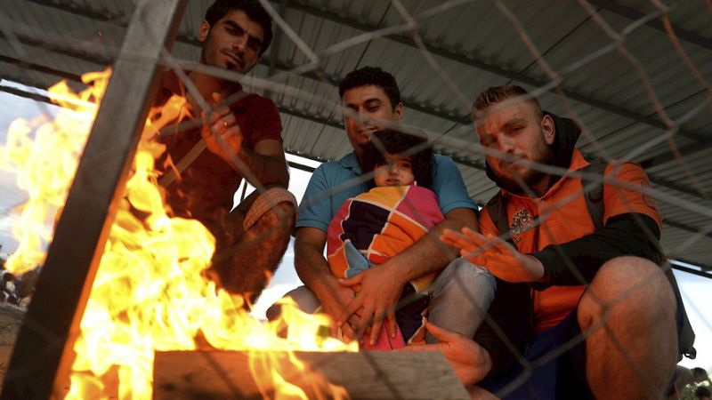 Boletines RNE - Francia acogerá 24.000 refugiados en los próximos dos años - Escuchara ahora