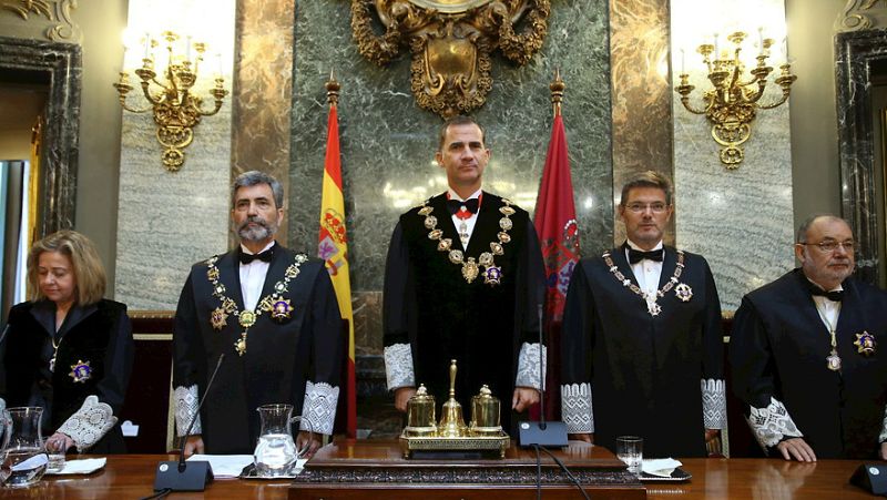 Diario de las 2 - El presidente del Tribunal Supremo pide que no se rompan las reglas del juego democrático - Escuchar ahora