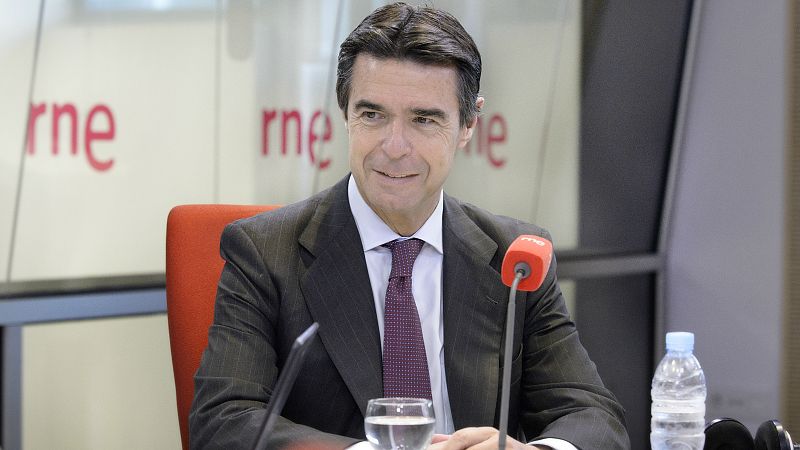 Las mañanas de RNE - José Manuel Soria: "El recibo de la luz volverá a bajar el año que viene" - Escuchar ahora