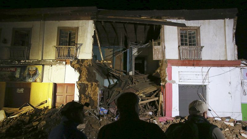 Diario de las 2 - Más de 50 réplicas siguen al terremoto de 8,4 grados de Chile - Escuchar ahora