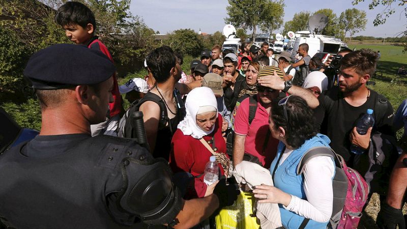 Las mañanas de RNE - Croacia, desbordada por la llegada de refugiados - Escuchar ahora