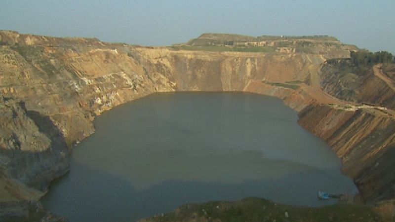 Boletines RNE - El Instituto de Toxicología alerta del riesgo medioambiental que sufre la mina de Aznalcóllar - Escuchar ahora