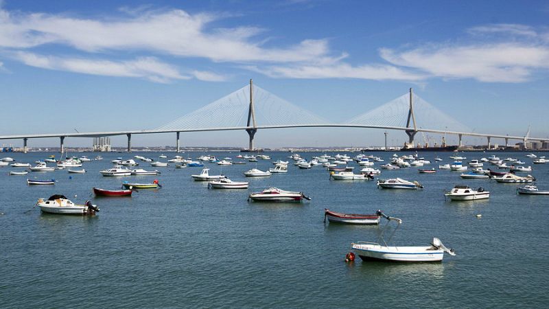 Radio 5 Actualidad - El puente más largo de España, en Cádiz - Escuchar ahora
