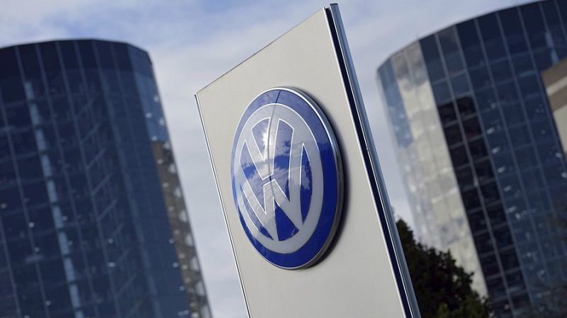 Diario de las 2 - Volkswagen publica la lista de los coches manipulados y nombra nuevo presidente - Escuchar ahora