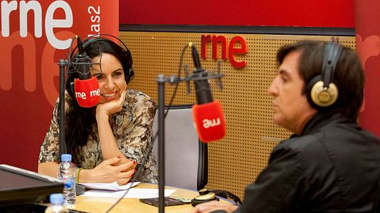 Abierto hasta las 2 - Abierto hasta las 2 - Manolo Tena - 27/09/15 - escuchar ahora