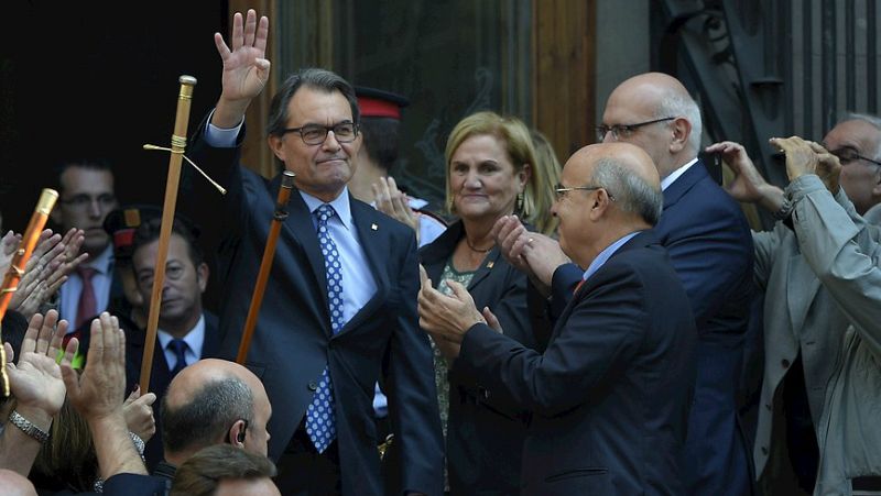 Diario de las 2 - Mas asume que fue el promotor político de la consulta pero insiste en que la ejecución la realizaron voluntarios - Escuchar ahora