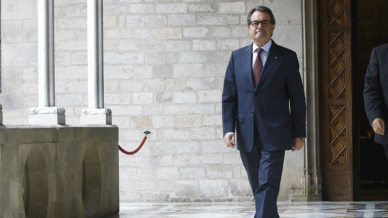 Diario de las 2 - Artur Mas advierte a la CUP que el proceso soberanista se detendrá sin un nuevo gobierno - Escuchar ahora