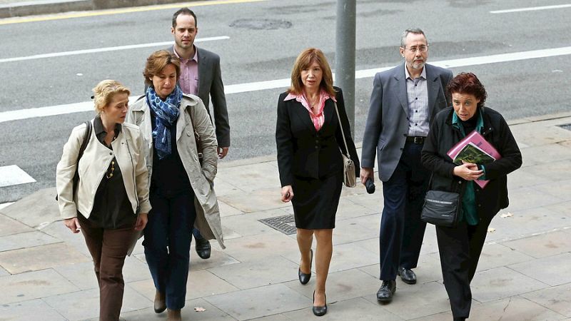 Diario de las 2 - La directora del instituto que se negó a ceder el recinto para el 9N declara que recibió presiones - Escuchar ahora