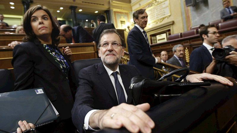 Boletines RNE - Reproches entre Rajoy y Sánchez en la última sesión de control al Gobierno de esta legislatura - Escuchar ahora