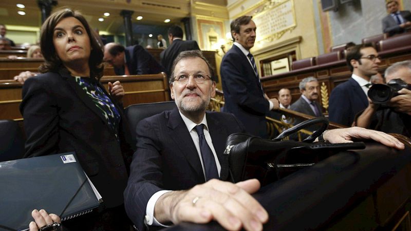 Boletines RNE - Reproches entre Rajoy y Sánchez en la última sesión de control al Gobierno de esta legislatura - Escuchar ahora