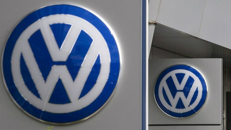 Boletines RNE - Volkswagen pierde 1.700 millones de euros tras el escándalo de la manipulación de motores - Escuchar ahora