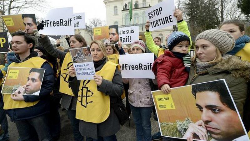 Radio 5 Actualidad - Raif Badawi, Premio Sájarov para la Libertad de Conciencia 2015 - Escuchar ahora
