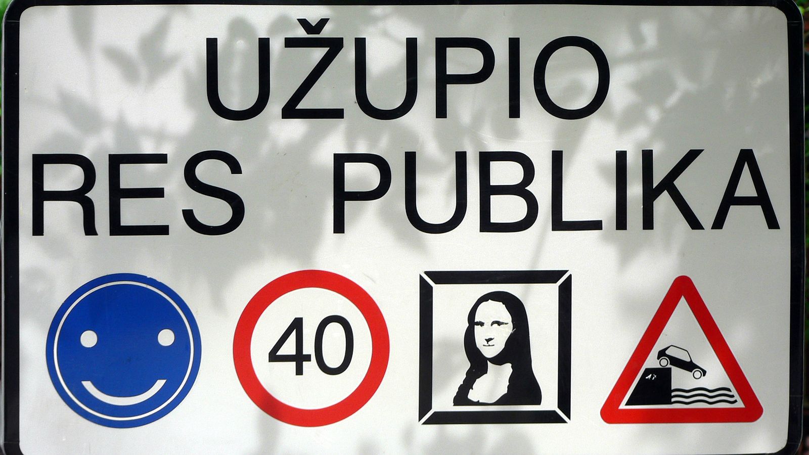 Crónicas de un nómada - La constitución de Uzupis - 04/11/15 - Escuchar ahora