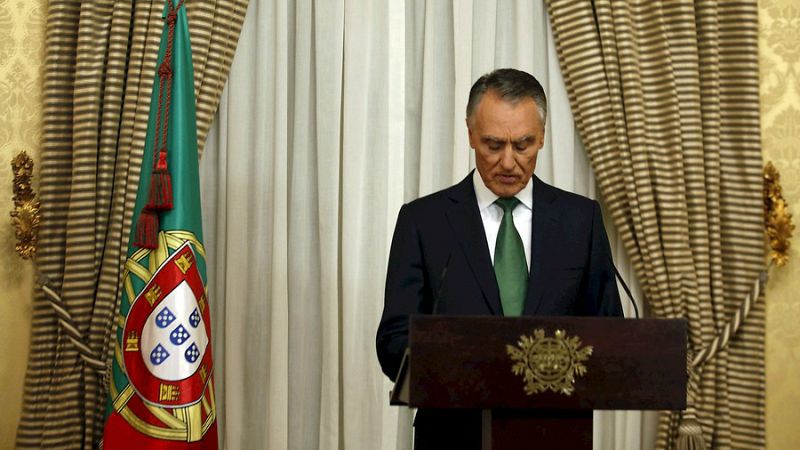 Radio 5 Actualidad - Cavaco Silva inicia conversaciones para formar gobierno - Escuchar ahora