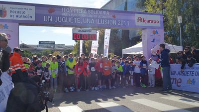 Deporte activo - Tercera edición de la 'Carrera un juguete, una ilusión' - 13/11/15 - Escuchar ahora