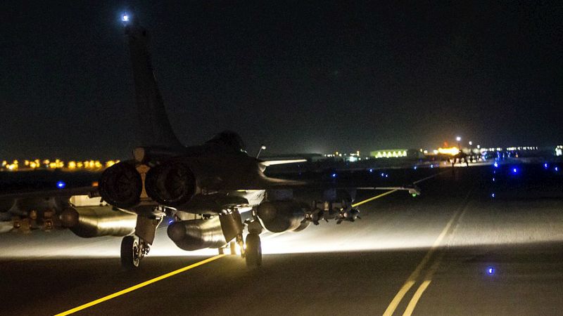 Las mañanas de RNE - Teniente coronel Francisco Berenguer: "Es necesaria una medida militar más contundente y paralela para eliminar al Estado Islámico" - Escuchar ahora