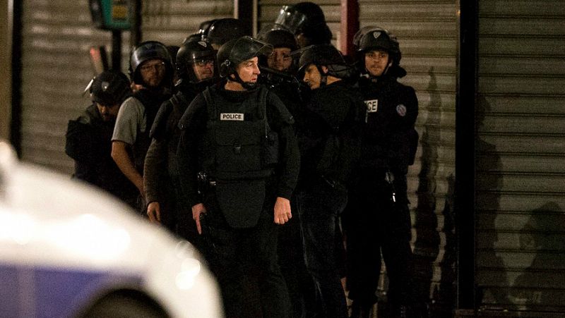 Las mañanas de RNE - Cerco policial al cerebro de los atentados de París, Abdelhamid Abbaoud - Escuchar ahora