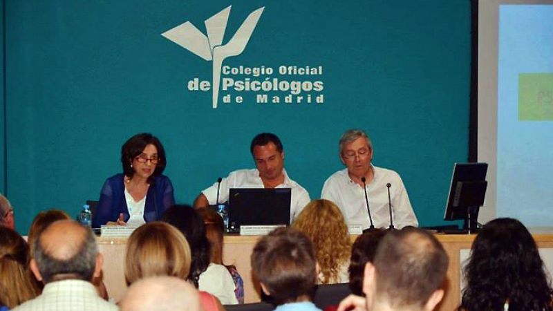 España vuelta y vuelta - Celebramos el 35 aniversario del Colegio de Psicólogos de Madrid - Escuchar ahora