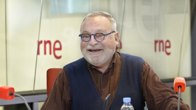 Las mañanas de RNE - Fernando Savater lamenta la "desaparición" de UPyD en los medios de comunicación - Escuchar ahora