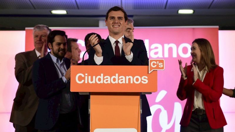 Boletines RNE - Elecciones Generales 2015 - Rivera: "Vamos a ser decisivos para formar mayorías" - Escuchar ahora