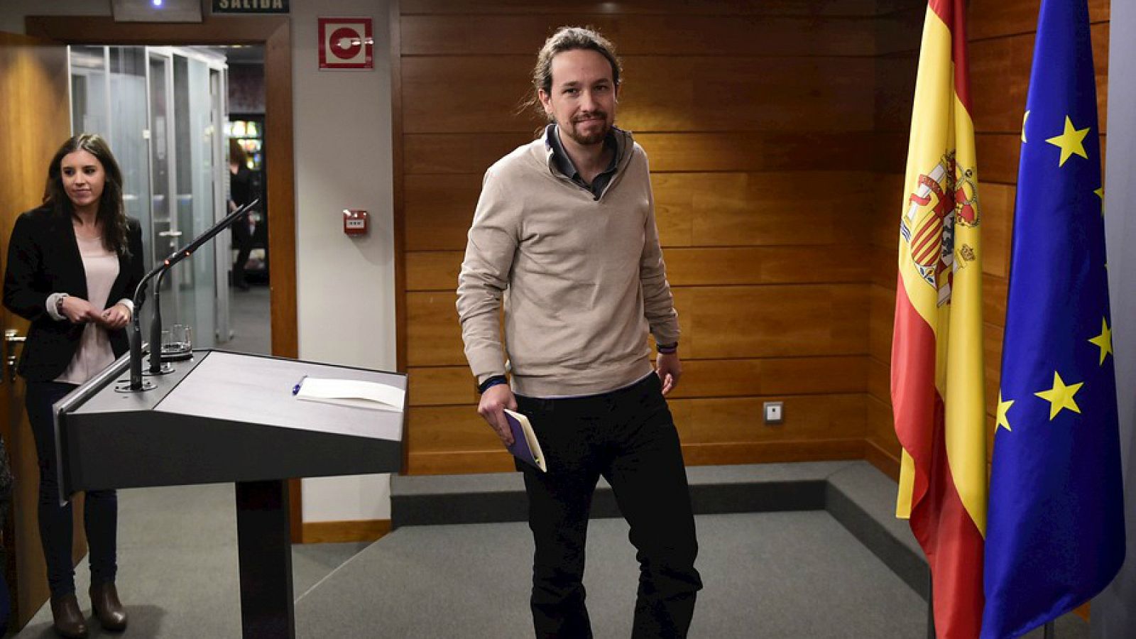 Las mañanas de RNE - Pablo Iglesias mantiene su postura sobre el referéndum en Cataluña - Escuchar ahora