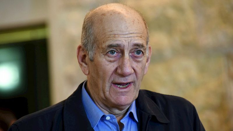 Boletines RNE - Ehud Olmert, primer jefe de Gobierno de la historia de Israel en ir a prisión - Escuchar ahora