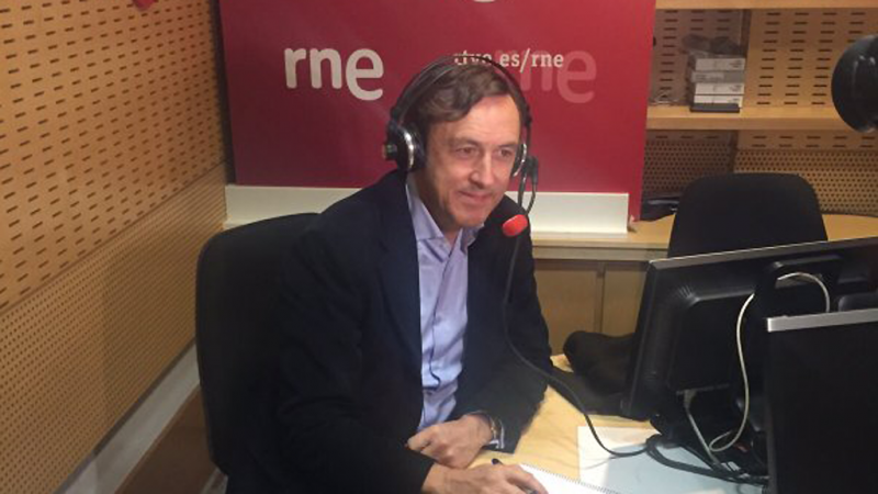 Las mañanas de RNE - Hernando pide al PSOE que no caiga en las "trampas infantiles" de Podemos - Escuchar ahora