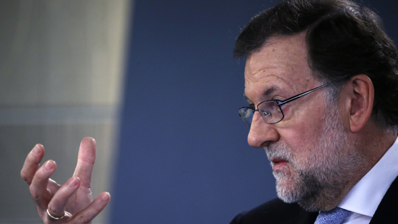 Boletines RNE - Rajoy insiste en su oferta al PSOE y C's - Escuchar ahora