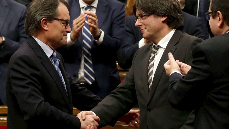 Boletines RNE - Los partidos catalanes opinan de la toma de posesión de Puigdemont - Escuchar ahora