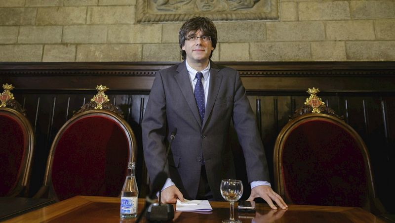Diario de las 2 - Puigdemont tomará posesión este martes, tras comunicarse su nombramiento al rey - Escuchar ahora
