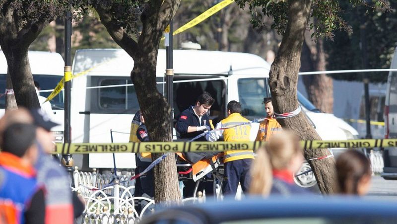 Diario de las 2 - Al menos diez muertos en un atentado en el centro de Estambul - Escuchar ahora