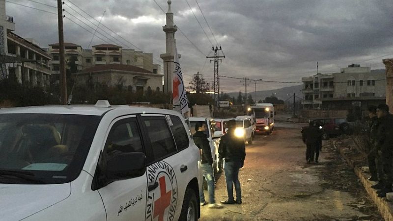 Radio 5 Actualidad - 400 personas siguen esperando ser evacuadas en Madaya - Escuchar ahora