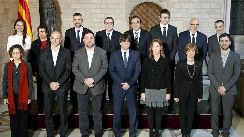 Diario de las 2 - Primera reunión del Gobierno de Puigdemont - Escuchar ahora