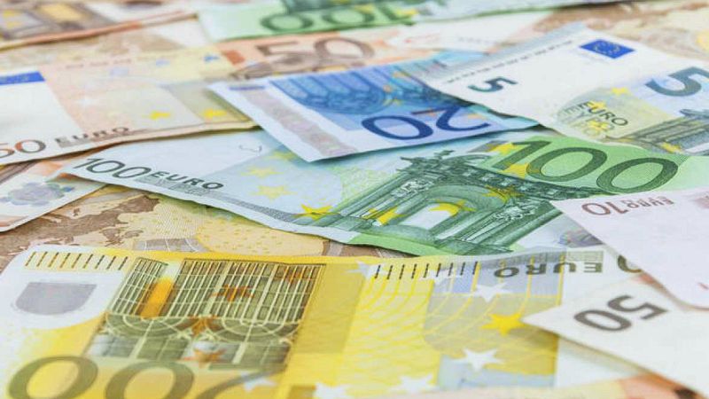 Boletines RNE - La deuda pública roza el 100% del PIB - Escuchar ahora