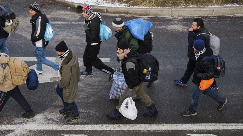 España vuelta y vuelta - Hospitalidad.es, una campaña solidaria con los refugiados - Escuchar ahora