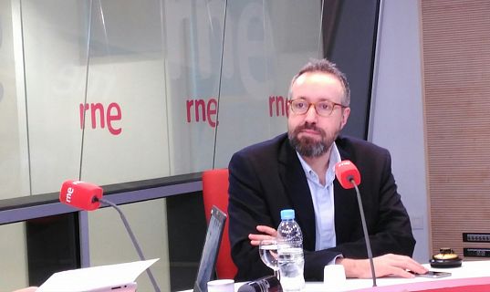 Las mañanas de RNE con Alfredo Menéndez