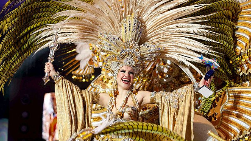  Radio 5 Actualidad - La reina del Carnaval de Santa Cruz de Tenerife - 04/02/16 - Escuchar ahora 