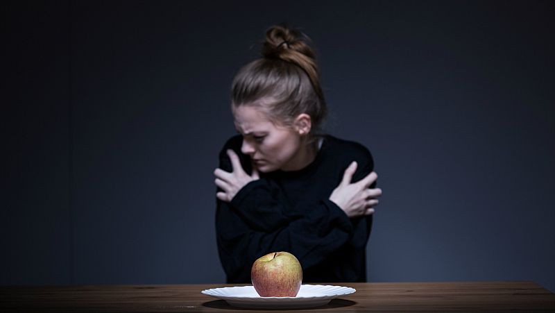 Entre paréntesis - Aumentan los trastornos alimentarios en adultos - Escuchar ahora