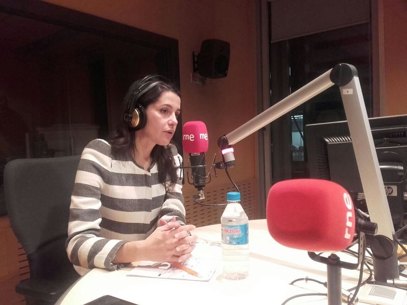 24 horas - Inés Arrimadas (C's): "Se ha ido demasiado lejos en Cataluña" - 09/02/16 - Esccuhar ahora